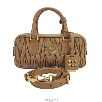 Miu Miu �̿�̿� ��Ʈ�� �Ƹ�ī�� ��Ʈ�� ũ�ν��� (5BB142)�̿�̿� ��Ʈ�� �Ƹ�ī�� ��Ʈ�� ũ�ν��� (5BB142)