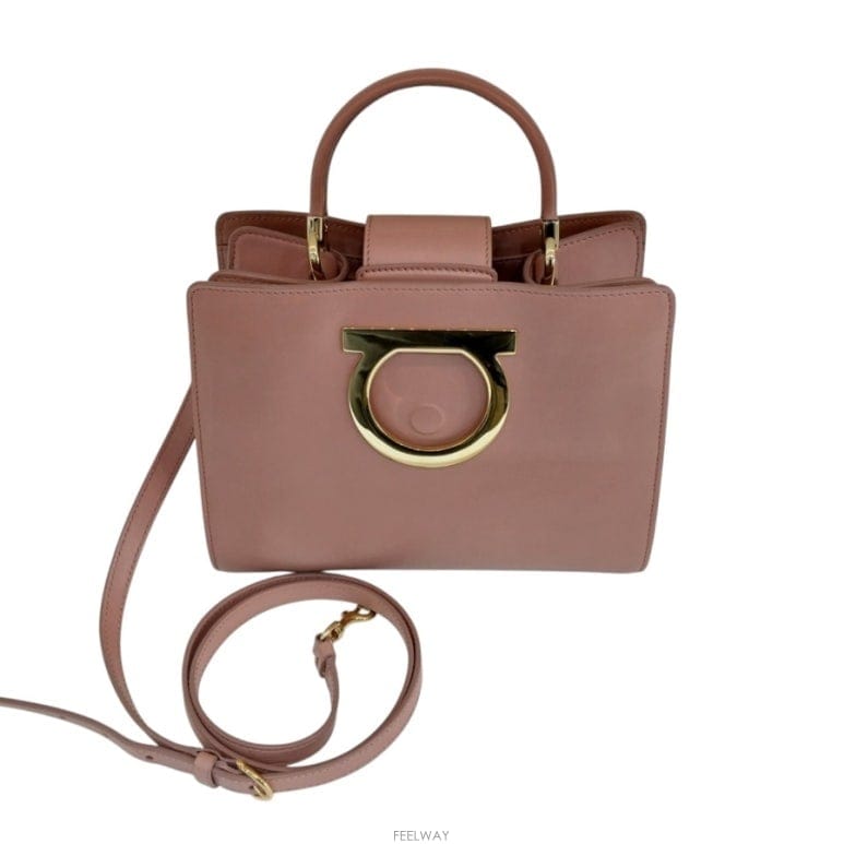 Ferragamo �䷹���� ��ġ�� �׾� ž�ڵ� ���� 21 G596�䷹���� ��ġ�� �׾� ž�ڵ� ���� 21 G596