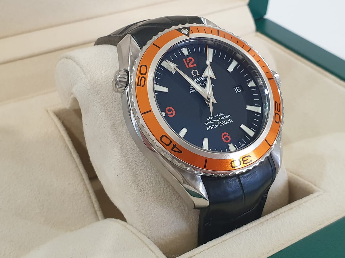 OMEGA ���ް� �������� �÷��ֿ��� ���������� 232.30.42.21.01.002���ް� �������� �÷��ֿ��� ���������� 232.30.42.21.01.