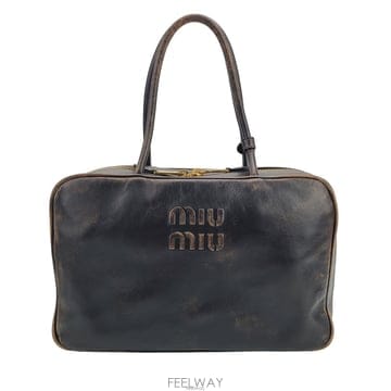 Miu Miu �̿�̿� ���� �ΰ� ������ �� �� (5BB117)�̿�̿� ���� �ΰ� ������ �� �� (5BB117)