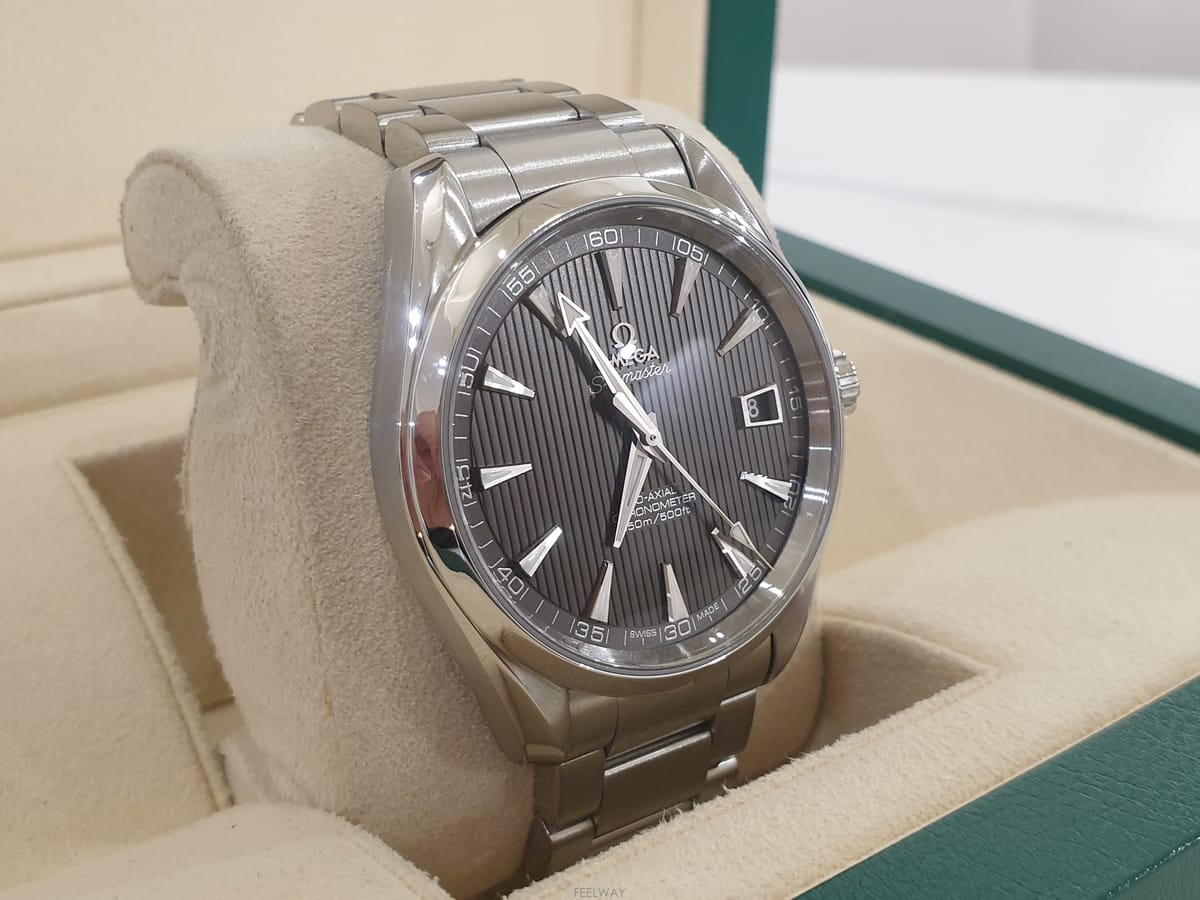 OMEGA ���ް� �������� �������׶� �׷��� ���̾� 231.10.42.21.06.001���ް� �������� �������׶� �׷��� ���̾� 231.10.42.21.