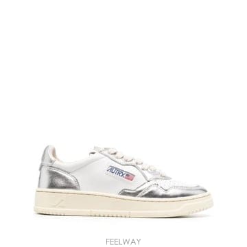 26FW 오트리 메달리스트 로우 레더 스니커즈 AULW WB18 WHITE SILVER