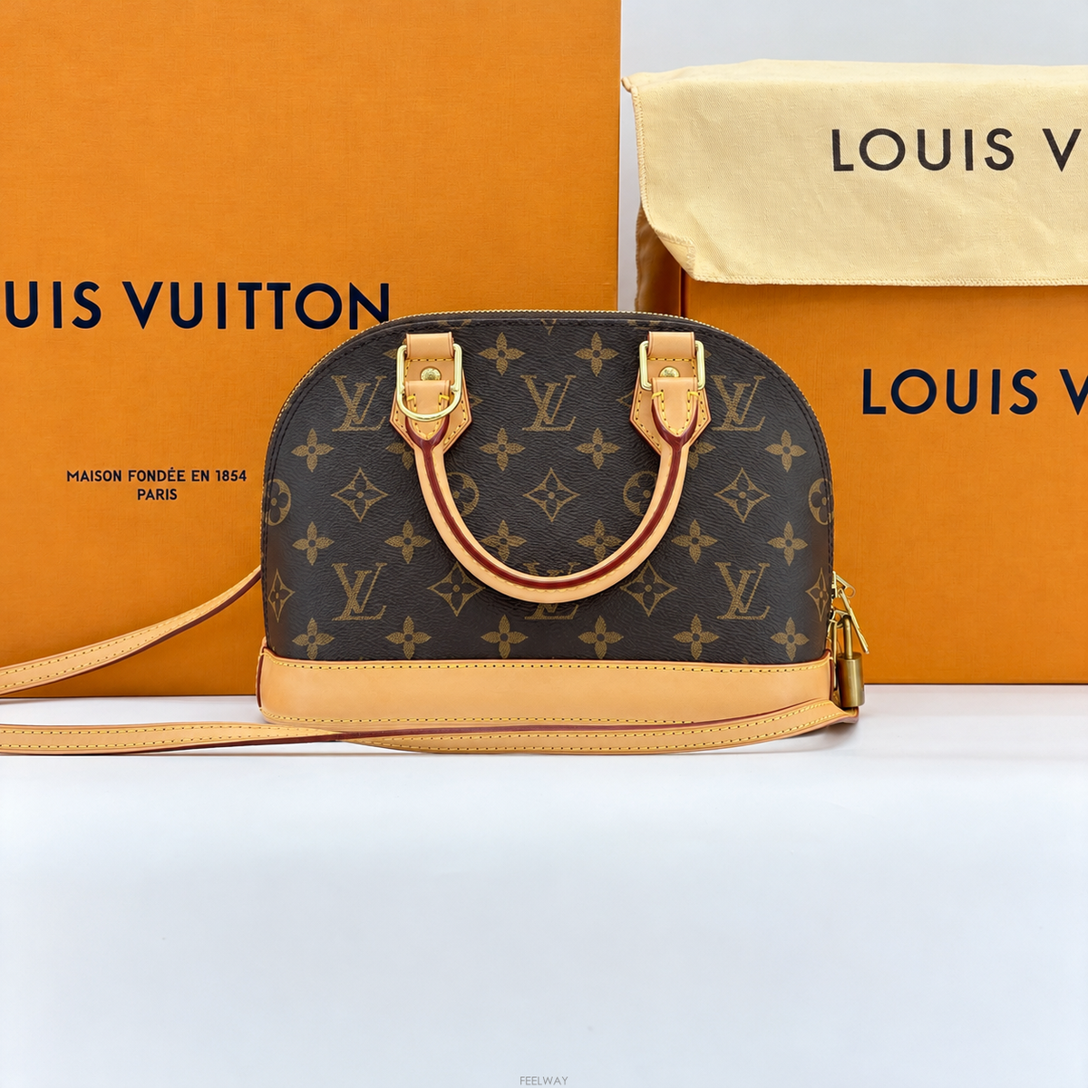 Louis Vuitton [����ǰ��] ���̺��� ���׷� �˸�BB ũ�ν���[����ǰ��] ���̺��� ���׷� �˸�BB ũ�ν���