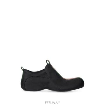 GUCCI 26FW ���� ���Ϸ� �帳 ����Ŀ�� A00A2S FAGG81060 BLACK VRV26FW ���� ���Ϸ� �帳 ����Ŀ�� A00A2S FAGG81060 BLACK 