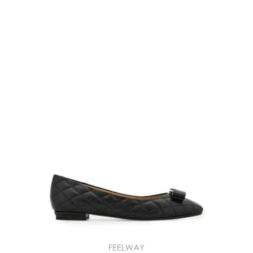 Ferragamo 26FW ����䷹ ��󰡸� ���� 01M456VARINAQUILT 798498NAPPA ICE KIM ANTI26FW ����䷹ ��󰡸� ���� 01M456VARINAQUILT 798498NA