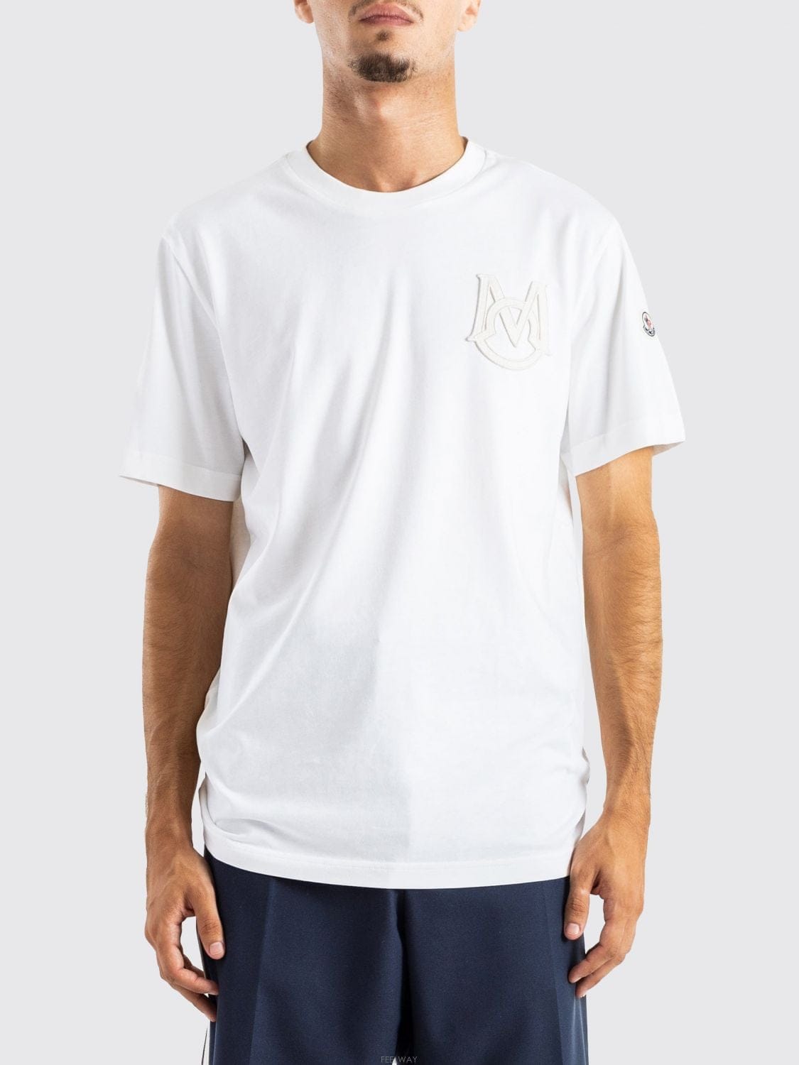 Moncler [A6] ��Ŭ���� L20918C000398390T ���� Ƽ���� L20918C000398390T-032[A6] ��Ŭ���� L20918C000398390T ���� Ƽ���� L20918C000