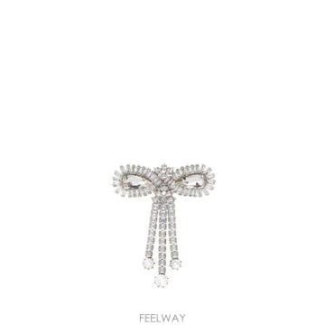 ALESSANDRA RICH 26FW �˷�����ġ ��� ��Ż pin FABA3386J00040001 TP58055768726FW �˷�����ġ ��� ��Ż pin FABA3386J00040001 TP