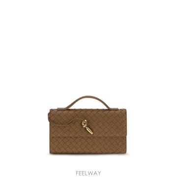Bottega Veneta �ؿ� ���¸���� AW26 ���װ� ����Ÿ ���� �ȵ�Ƹ� ž�ڵ� Ŭ��ġ A005POV0HW0_9874�ؿ� ���¸���� AW26 ���װ� ����Ÿ ���� �ȵ�Ƹ� ž��