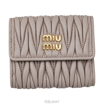 Miu Miu [S27]�̿�̿� 5MH058AFPPF0D32 ���� ���� ������ ������ ī������ �Ӵ�Ŭ�� ���� ü�� �������[S27]�̿�̿� 5MH058AFPPF0D32 ���� ���� ������ ������ 
