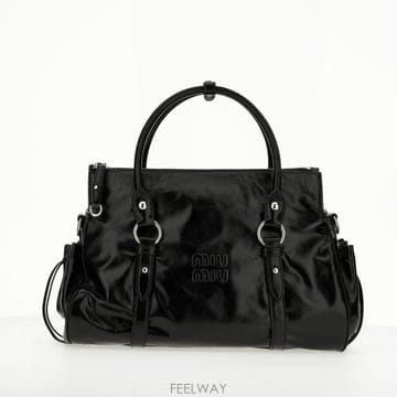Miu Miu [W63]�̿�̿� 5BA328VOOO2A44 F0002 ���� ��Ʈ�� ž�ڵ�� ���۹� BORSE A SPALL[W63]�̿�̿� 5BA328VOOO2A44 F0002 ���� ��Ʈ�� ž�ڵ�
