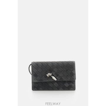 Bottega Veneta [G95]���װ� ����Ÿ 844107V5ZZ41689 ���� ����� ��Ʈ�� ũ�ν��� �ڵ�� ANDIAMO POU[G95]���װ� ����Ÿ 844107V5ZZ41689 ���� ����� ��Ʈ�� 