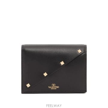 Valentino 26 FW �߷�Ƽ�� ����ٴ� �����͵� ������ ���� ī����Ų ���� WP0AE4IIT TP45489959726 FW �߷�Ƽ�� ����ٴ� �����͵� ������ ���� ī����Ų 