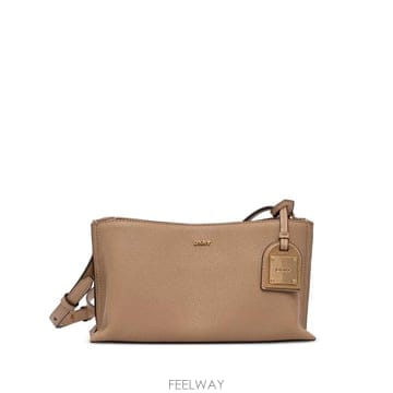 DKNY 26 FW �����̾ؿ��� �˸��� �ΰ� ��� ũ�ν� �� R44E1I54 TP45560174926 FW �����̾ؿ��� �˸��� �ΰ� ��� ũ�ν� �� R44E1I54
