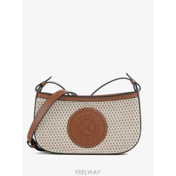 Karl Lagerfeld 26 FW Į�����Ʈ K ��Ŭ ī�޶� ũ�ν� �� B2W300201AN TP45492428626 FW Į�����Ʈ K ��Ŭ ī�޶� ũ�ν� �� B2W300201AN T