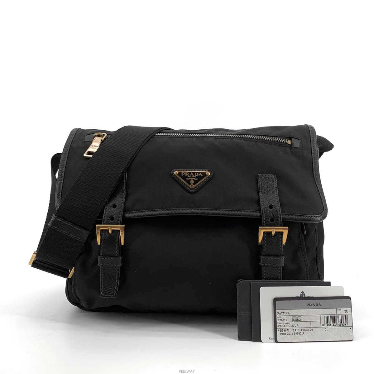 PRADA ����� ���Ϸ� �ﰢ�ΰ� �޽����� ũ�ν�������� ���Ϸ� �ﰢ�ΰ� �޽����� ũ�ν���