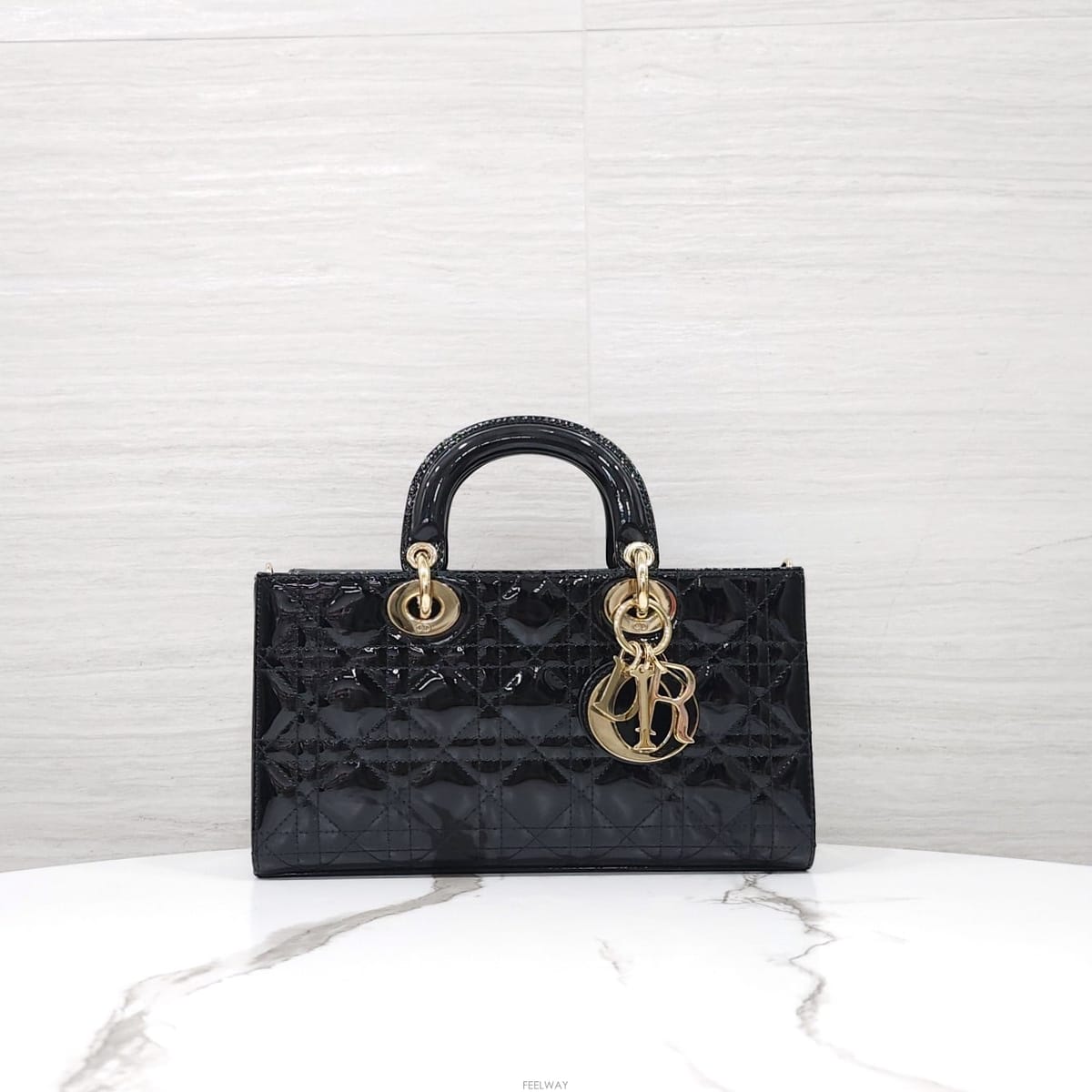 DIOR [������] ��� ������ �̵���� ���� ���̴�Ʈ ��� M0540OWCB[������] ��� ������ �̵���� ���� ���̴�Ʈ ��� M05