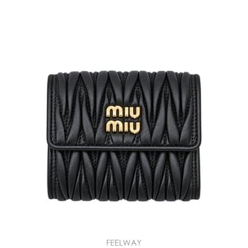 Miu Miu �δ��� MIU MIU �̿�̿� ���� �����δ��� MIU MIU �̿�̿� ���� ����