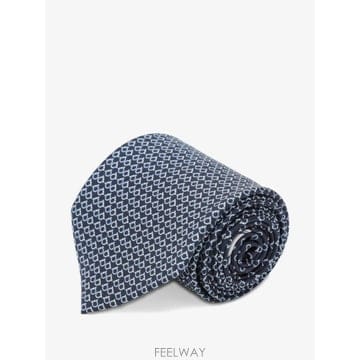 Ferragamo ���Ϲ�� ��󰡸� Gancini square print silk tie���Ϲ�� ��󰡸� Gancini square print silk tie