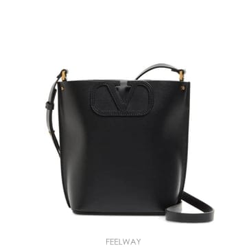 Valentino ���Ϲ�� �߷�Ƽ�� ����ٴ� �� �� ī����Ų ��Ŷ ����Ϲ�� �߷�Ƽ�� ����ٴ� �� �� ī����Ų ��Ŷ ��