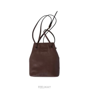 Miu Miu ���Ϲ�� �̿�̿� ���� ���� �̴� ����Ϲ�� �̿�̿� ���� ���� �̴� ��