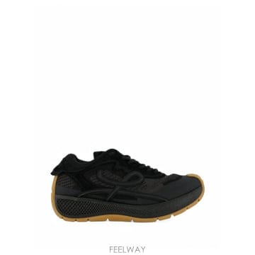Loewe ���Ϲ�� �ο��� Pogo mesh panel sneakers���Ϲ�� �ο��� Pogo mesh panel sneakers