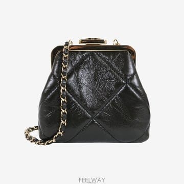 CHANEL [������] ���� AP2497 CC Ű���� ������ Ŭ��ġ �̴� 30���� 6IAADWHV[������] ���� AP2497 CC Ű���� ������ Ŭ��ġ �̴� 30��