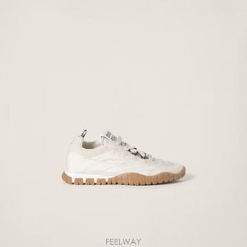 Miu Miu 26FW �̿�̿� Ÿ�̾� ��ũ���� �����̵� ����Ŀ�� 5E417EZJMF0304 F 005 White26FW �̿�̿� Ÿ�̾� ��ũ���� �����̵� ����Ŀ�� 5E417E