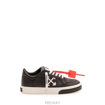 Off White 26FW ����ȭ��Ʈ ����Ŀ�� W288C9L002 1001 BLACK WHITE26FW ����ȭ��Ʈ ����Ŀ�� W288C9L002 1001 BLACK WHITE