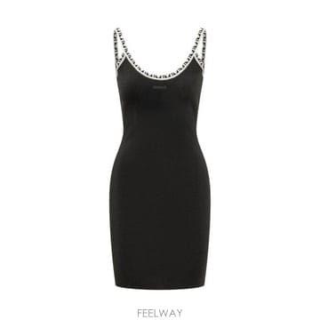 Versace 26FW ������ü �̵� ���ǽ� 10258341A18357 1B000 BLACK26FW ������ü �̵� ���ǽ� 10258341A18357 1B000 BLACK