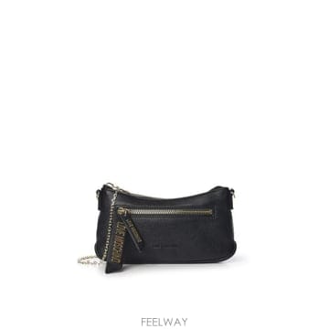 Moschino 26FW ��Ű�� ����� JC4224PP0PKG0 000 NERO26FW ��Ű�� ����� JC4224PP0PKG0 000 NERO