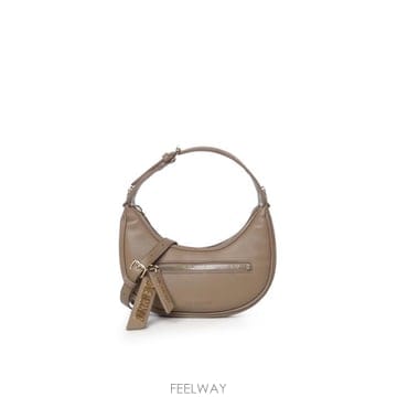 Moschino 26FW ��Ű�� ����� JC4225PP0PKG0 105 SABBIA26FW ��Ű�� ����� JC4225PP0PKG0 105 SABBIA