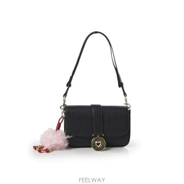 Moschino 26FW ��Ű�� ����� JC4236PP0PKI0 000 NERO26FW ��Ű�� ����� JC4236PP0PKI0 000 NERO