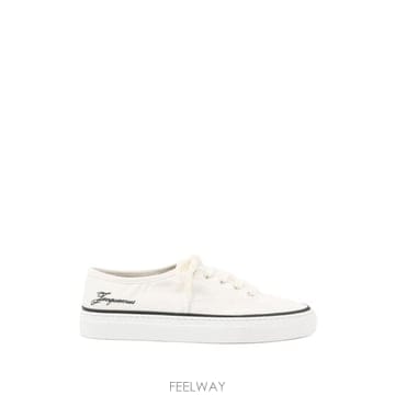 Jacquemus 26FW ��ũ���� ���� ����Ŀ�� FOW00212AW00829 110 OFFWHITE26FW ��ũ���� ���� ����Ŀ�� FOW00212AW00829 110 OFFWHI