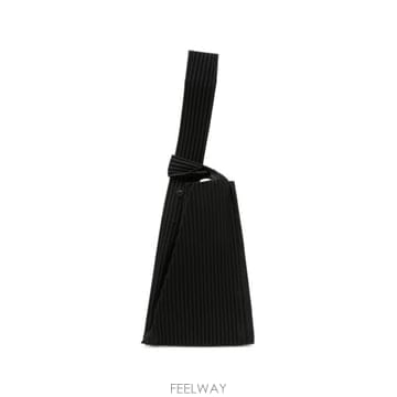 Issey Miyake 26FW �ȹ� �ø��� �̼��� �̾��� ���� HP68AG425 15 BLACK26FW �ȹ� �ø��� �̼��� �̾��� ���� HP68AG425 15 BLACK