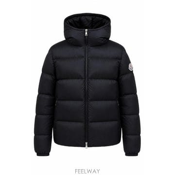 Moncler 26FW ��Ŭ���� �е� 1A00110599S0 999 Nero26FW ��Ŭ���� �е� 1A00110599S0 999 Nero