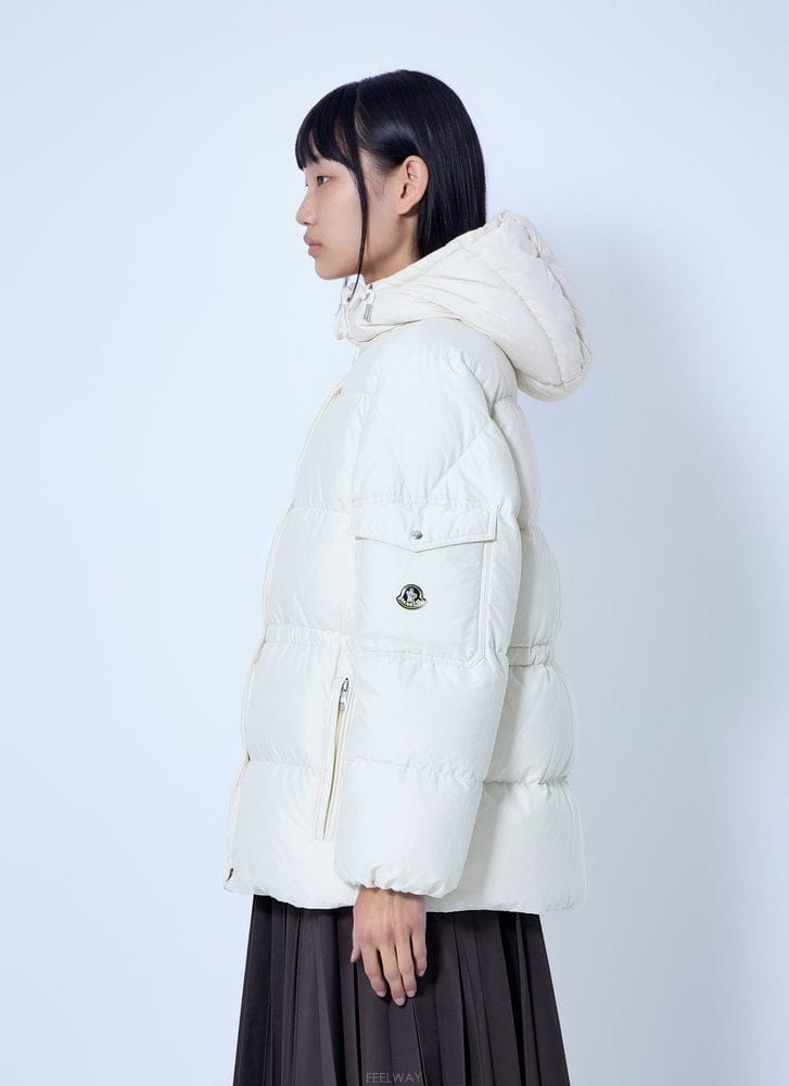 Moncler 26 F/W ��Ŭ���� HIMALAYA �ĵ� ���� �ٿ� ���� L2093 B011250378526 F/W ��Ŭ���� HIMALAYA �ĵ� ���� �ٿ� ���� L2093 B01
