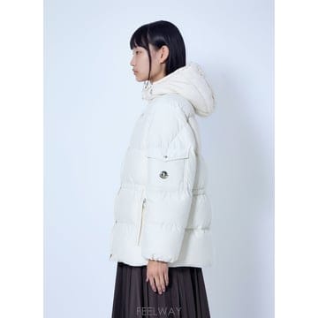 26 F/W 몽클레어 HIMALAYA 후드 쇼츠 다운 자켓 L2093 B0112503785
