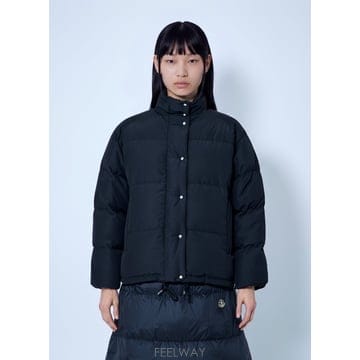 26 F/W 몽클레어 VERONE 쇼츠 다운 자켓 L2093 1A00 B0112503789