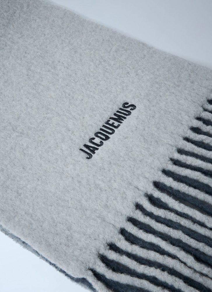 Jacquemus 26 F/W ��ũ���� �ΰ� ��Ƽ�� ��ī�� 23HACU00574AOT4 B011250621526 F/W ��ũ���� �ΰ� ��Ƽ�� ��ī�� 23HACU00574AOT4 B01