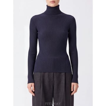 Sportmax 26 F/W ���������� ������ 2622366012600006 B003232820326 F/W ���������� ������ 2622366012600006 B0032328203