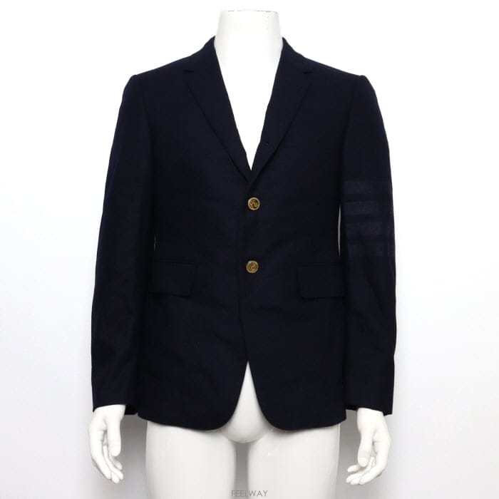 Thom Browne ����� MJC001A ���̺� �缱 �÷��� ���� �� �����ư ���� ����aa67982����� MJC001A ���̺� �缱 �÷��� ���� �� �����ư 