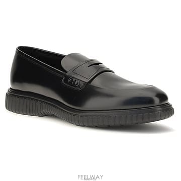 Ferragamo ��󰡸� �귯�õ� ī����Ų ������󰡸� �귯�õ� ī����Ų ����