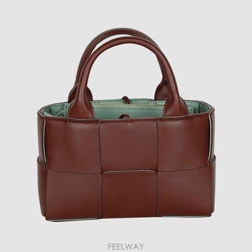 Bottega Veneta [�Ƹ�����]���װ�����Ÿ ĵ�� �Ƹ��� ��Ʈ�� ũ�ν���729029[�Ƹ�����]���װ�����Ÿ ĵ�� �Ƹ��� ��Ʈ�� ũ�ν���7290
