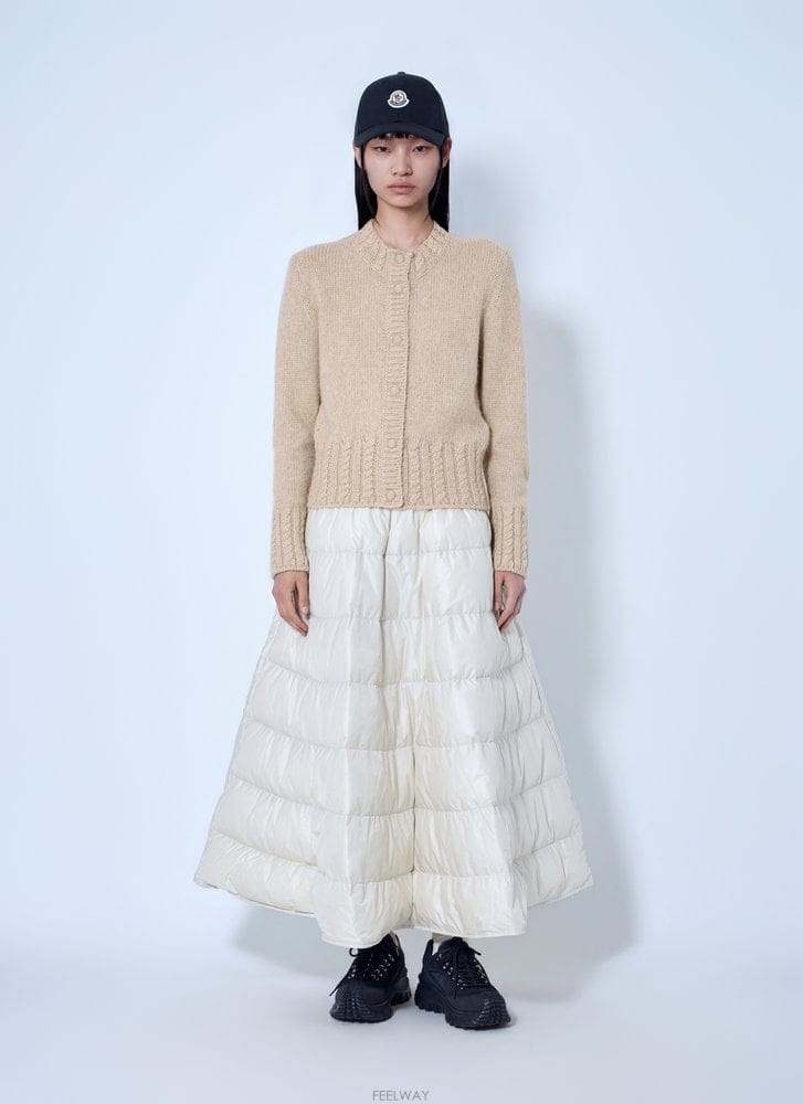 Moncler 26 F/W ��Ŭ���� A���� �ٿ� �̵� ��ĿƮ L2093 2D0005 B011250668226 F/W ��Ŭ���� A���� �ٿ� �̵� ��ĿƮ L2093 2D0005 B0