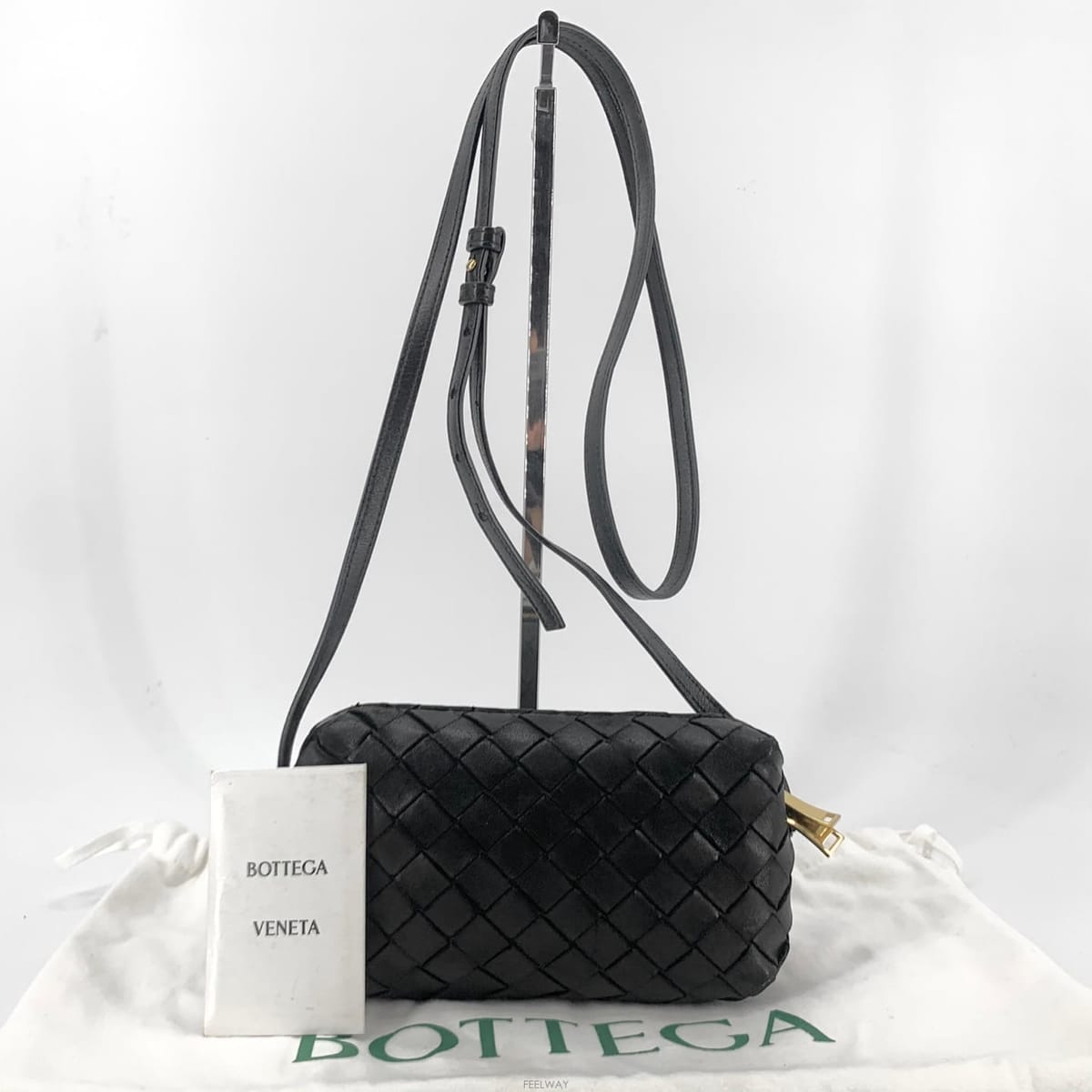 Bottega Veneta ���װ�����Ÿ ��Ʈ��ġ���� �̴� ũ�ν��麸�װ�����Ÿ ��Ʈ��ġ���� �̴� ũ�ν���