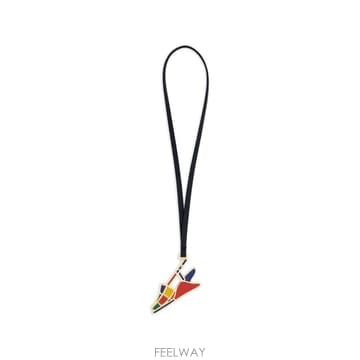 Ferragamo ���Ϲ�� ��󰡸� ũ�����̼� ������ �����Ϲ�� ��󰡸� ũ�����̼� ������ ��