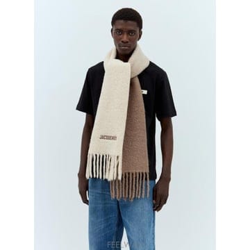 Jacquemus 26 FW ��ũ���� ���� �������� ���Ƽ� ��ī�� 23HACU00574AOT4032 015 TP8699919926 FW ��ũ���� ���� �������� ���Ƽ� ��ī�� 23HACU00574