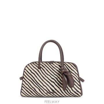 Jacquemus 26FW ��ũ���� Jaquemus Le Petite Turismo �� BAW00416AC10C051IM TP26FW ��ũ���� Jaquemus Le Petite Turismo �� BAW00416AC