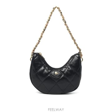 26FW 버버리 Horseshoe 블랙 레더 백 8129677 TP582232354