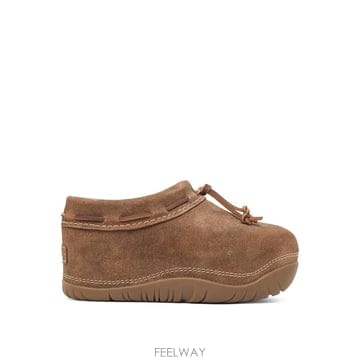 UGG 26FW ��� Clog Bucked Chestnut Suede ������ 1182250CHESTNUT TP58226FW ��� Clog Bucked Chestnut Suede ������ 1182250CHE